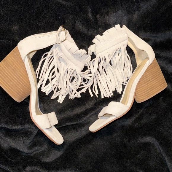 Matiko Cream High Heel Ruffled Sandals - Picture 3 of 9